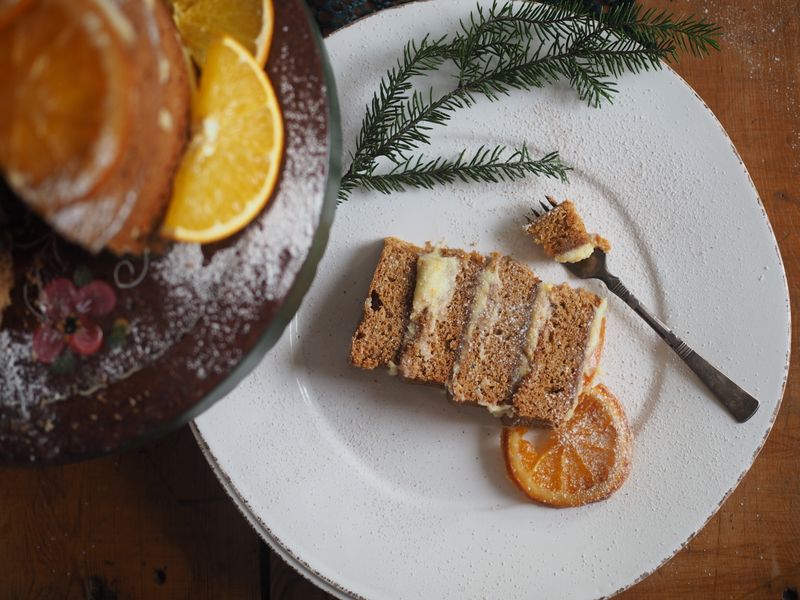 Orange And Clove-Studded Cake
