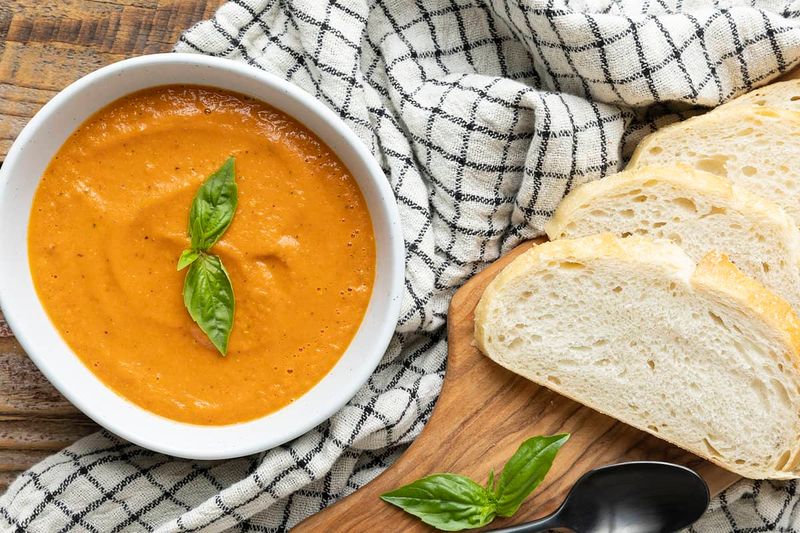 Tomato Basil Soup & Garlic Bread