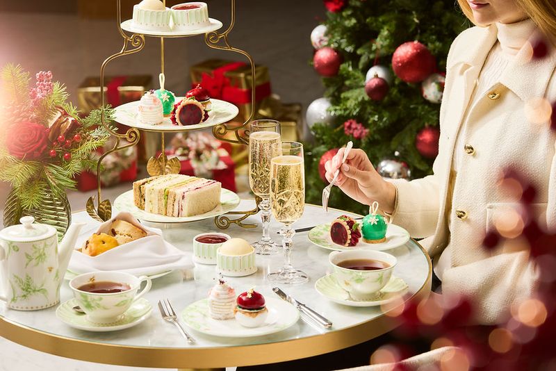 Royal Lancaster A Blooming British Festive Afternoon Tea