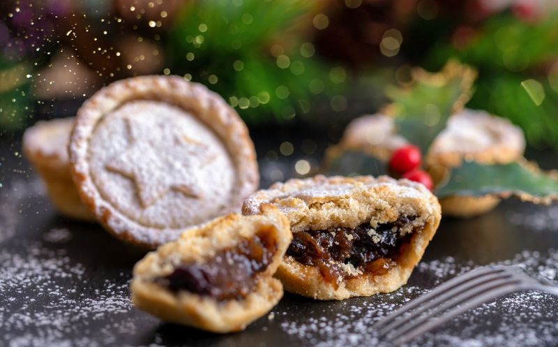 Vegan Mince Pies With Flaky Pastry
