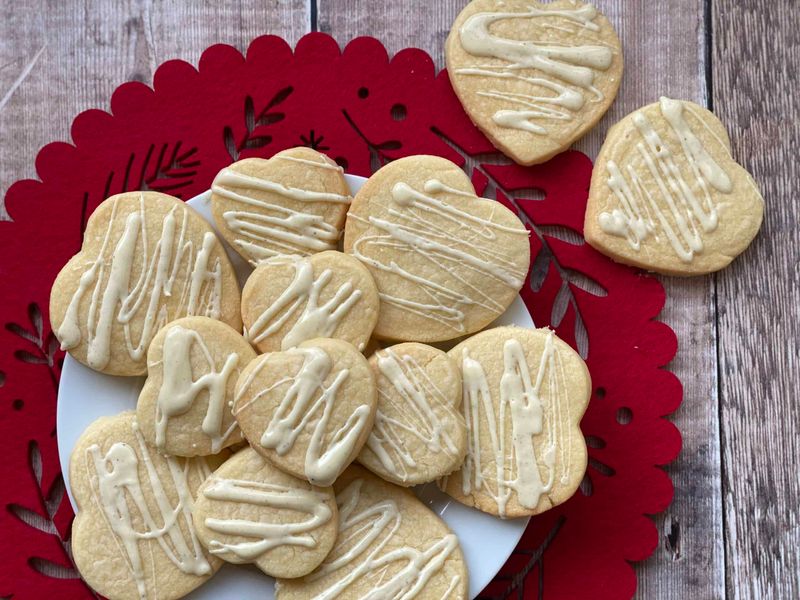 Vanilla-Scented Shortbread Biscuits