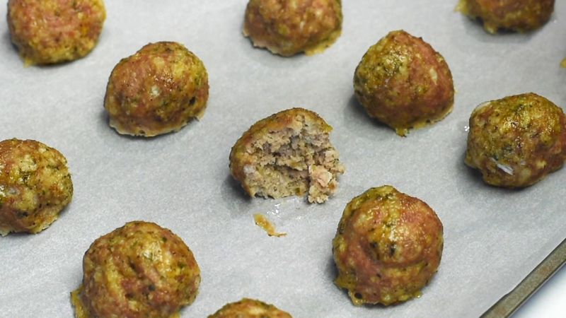 Oven-Baked Turkey Meatballs