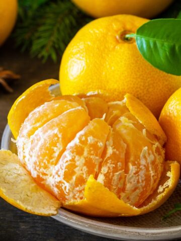 12 Low-Calorie Snacks That Won’t Disrupt Your Weight Loss Journey