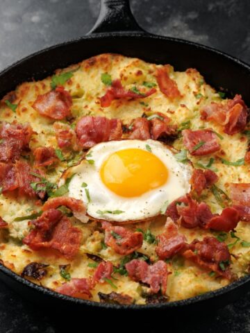 13 Iconic UK Meals That Shock First-Time Visitors