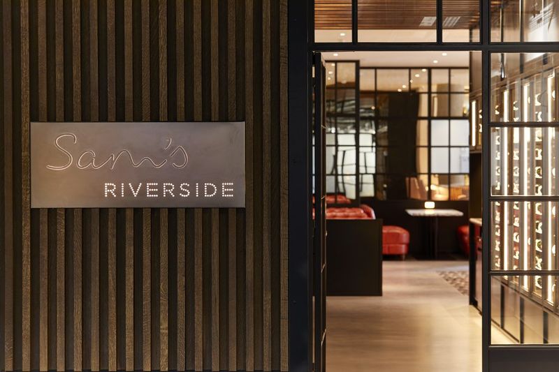 Sam's Riverside (Hammersmith, London)