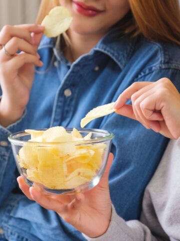 20 Comfort Snacks Everyone Loves On A Girls’ Night In