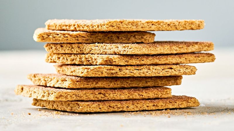Turn Classic Graham Crackers Into Festive Biscuit Perfection