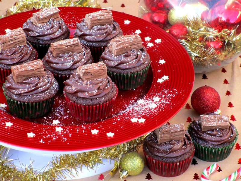 Chocolate Yule Log Cupcakes
