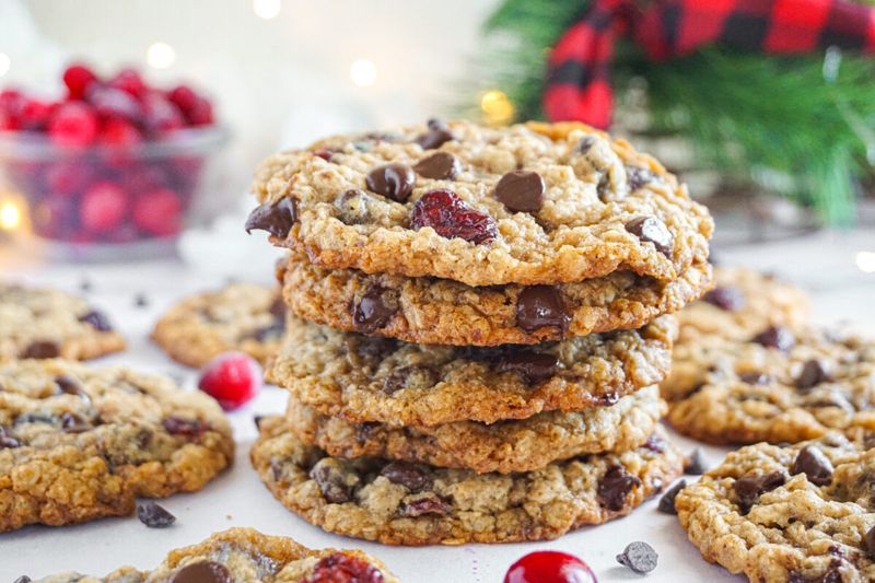 Oat-Based Festive Cookies