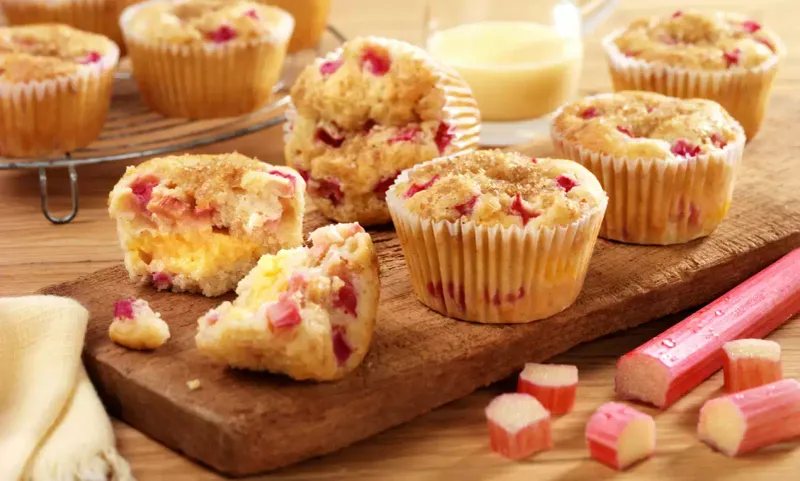 Rhubarb And Custard Cupcakes