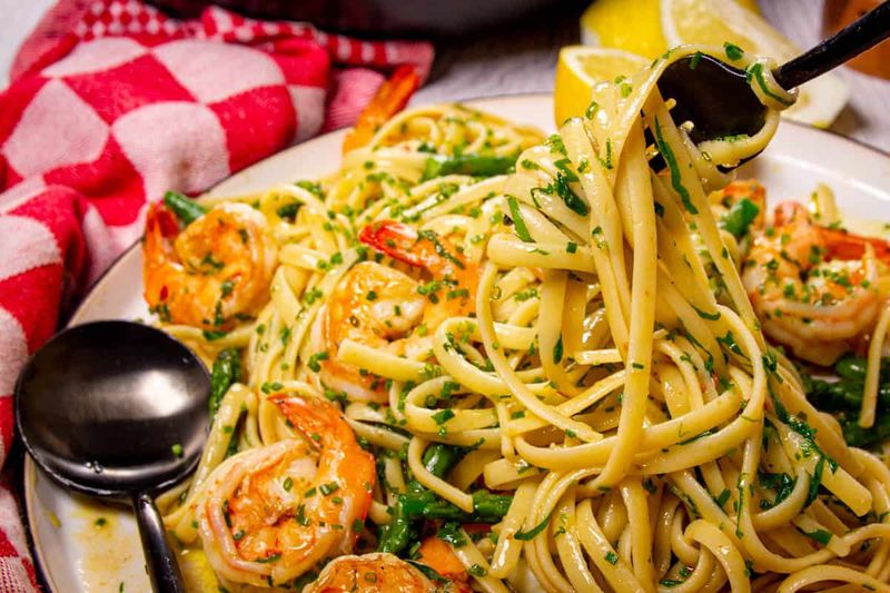 Garlic Butter Shrimp Pasta