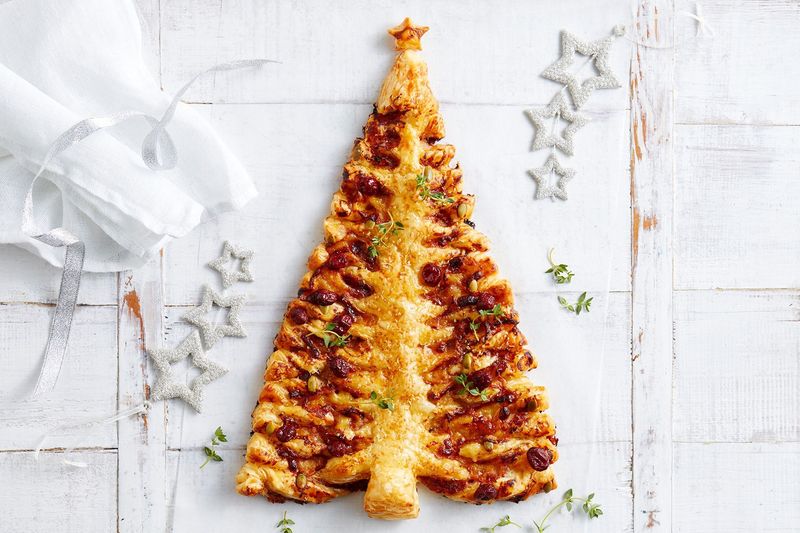 Christmas Tree-Shaped Cheese Twists
