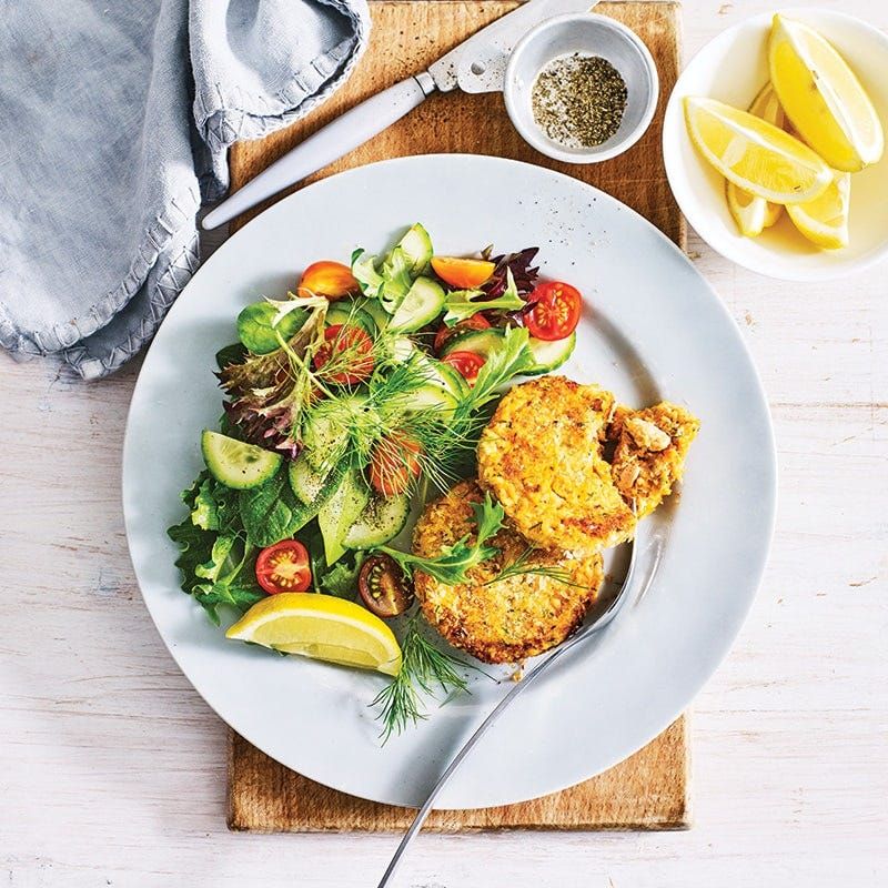 Salmon Fishcakes With Steamed Greens