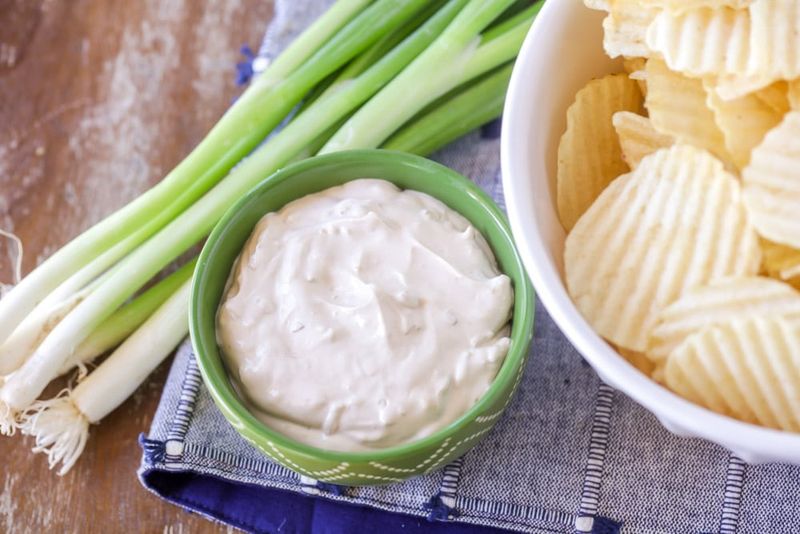 Crisps With Onion Dip