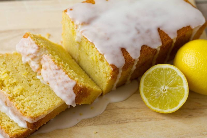 Lemon Drizzle Traybake