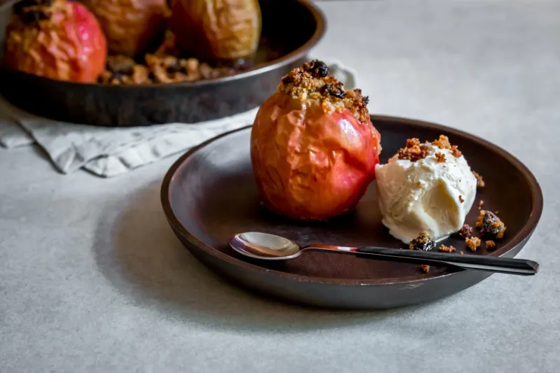 Baked Apples With Spices