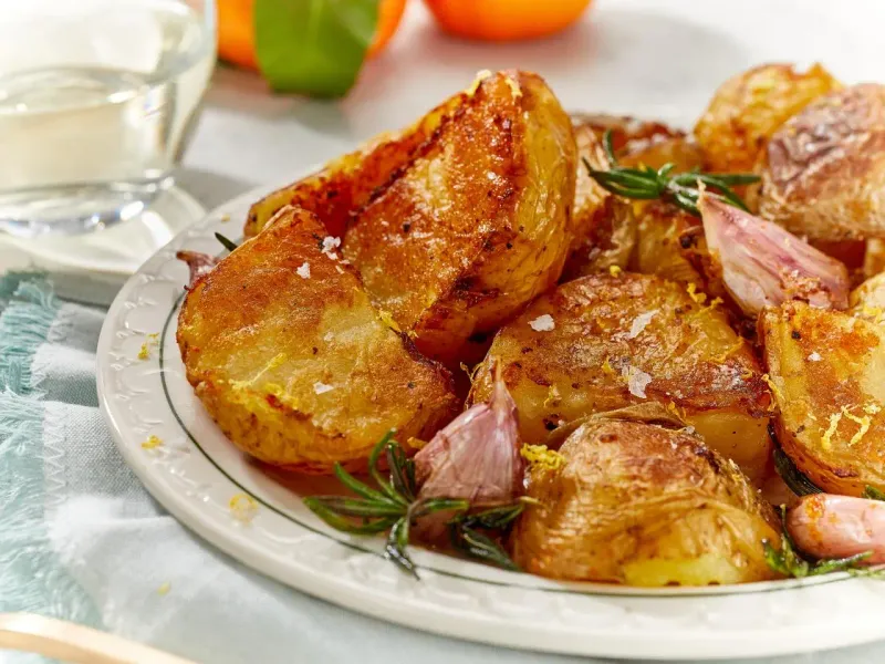 Roast Potatoes With Garlic And Rosemary