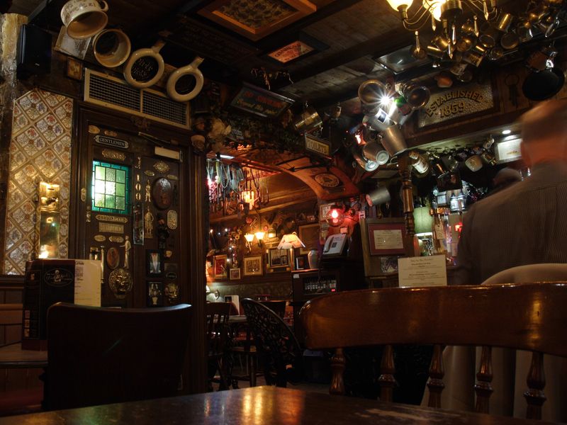 Pub Lunch With Friends
