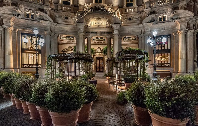 Full Circle: Starbucks Comes Back To Italy