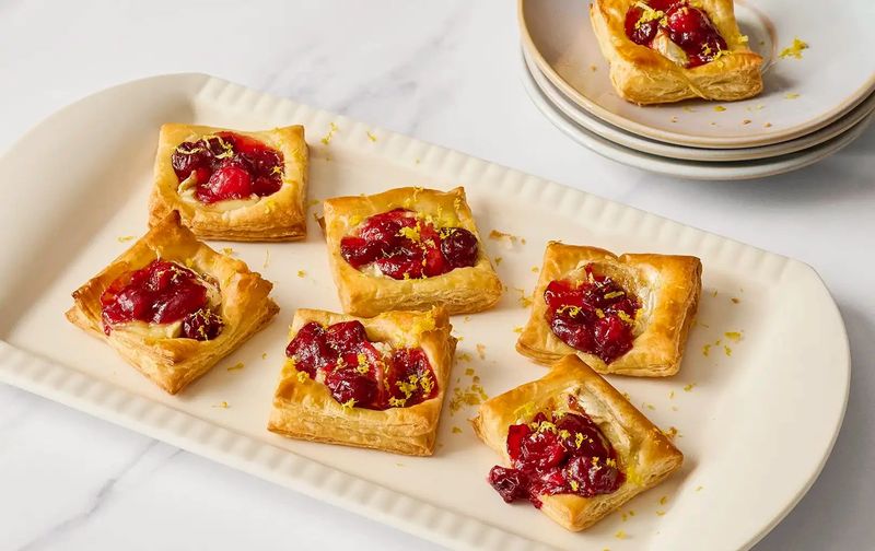Brie And Cranberry Puff Pastry Bites