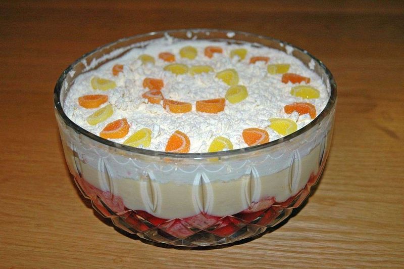 Trifle With Tinned Fruit