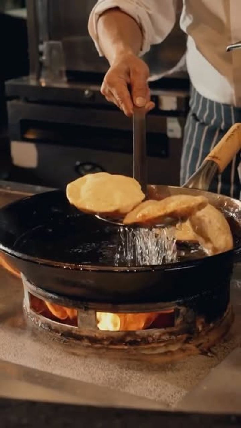 Live Cooking Stations Make Every Dish Fresh