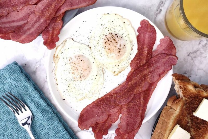 Microwave Paper Towel Bacon