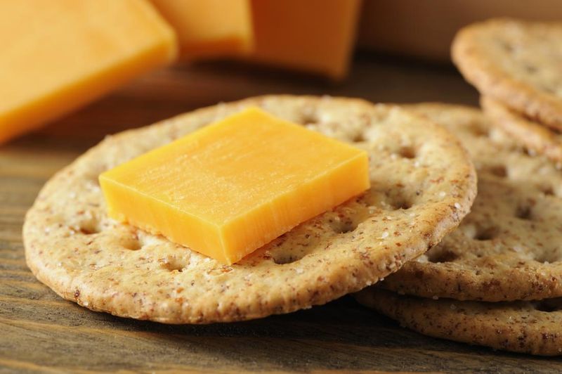 Wholegrain Crackers With Cheese