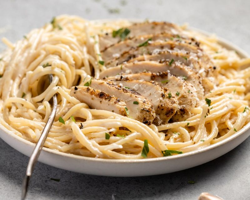 Chicken Alfredo Pasta
