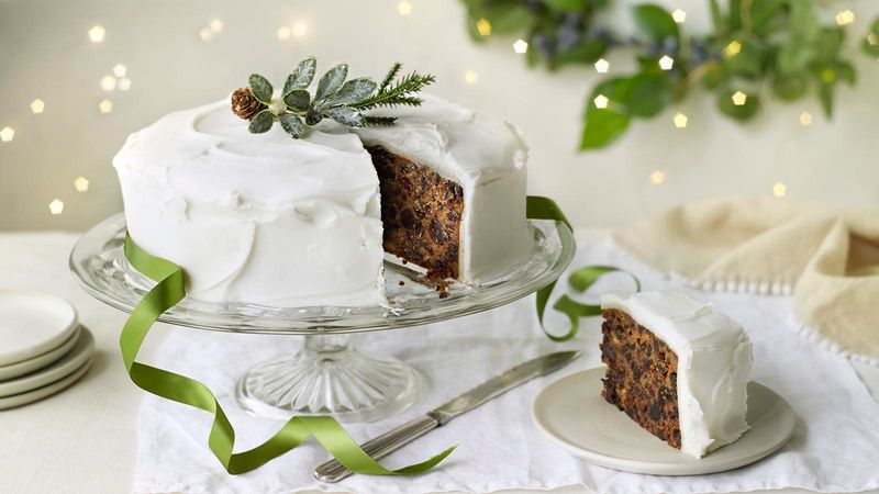 The Royal Connection Behind Christmas Cake