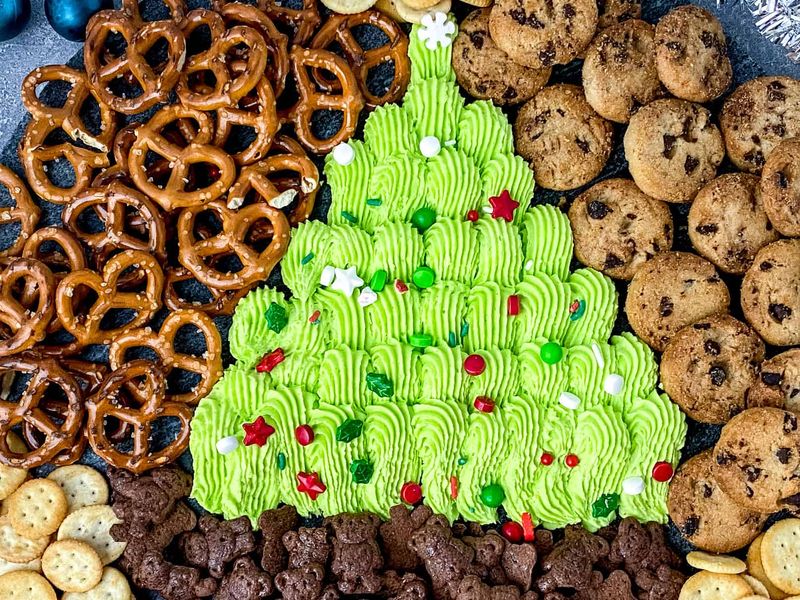 What Exactly Is A Frosting Board