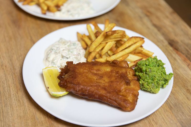 Air-Fried Fish And Chips With Pea Purée