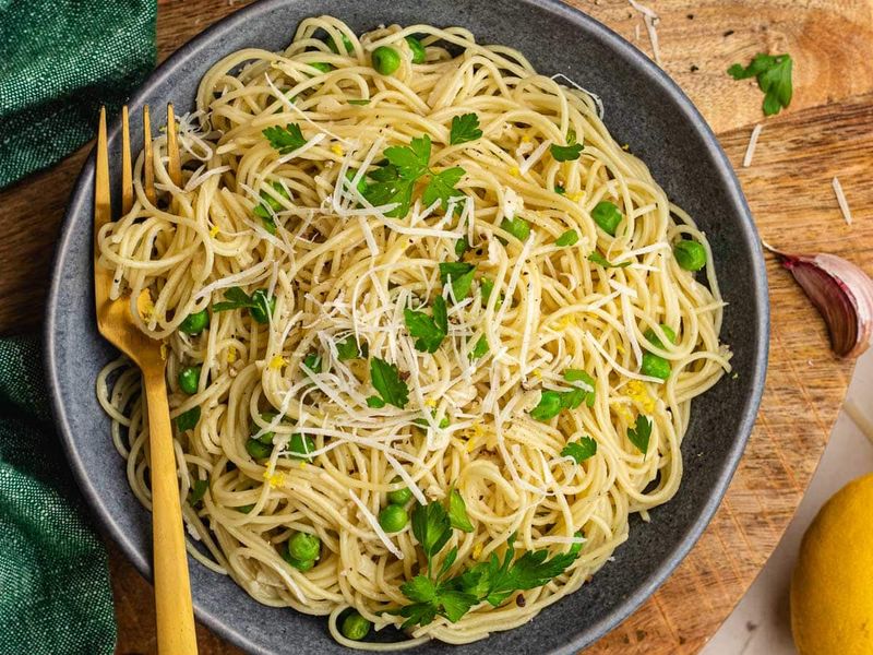 Garlic-Heavy Pasta