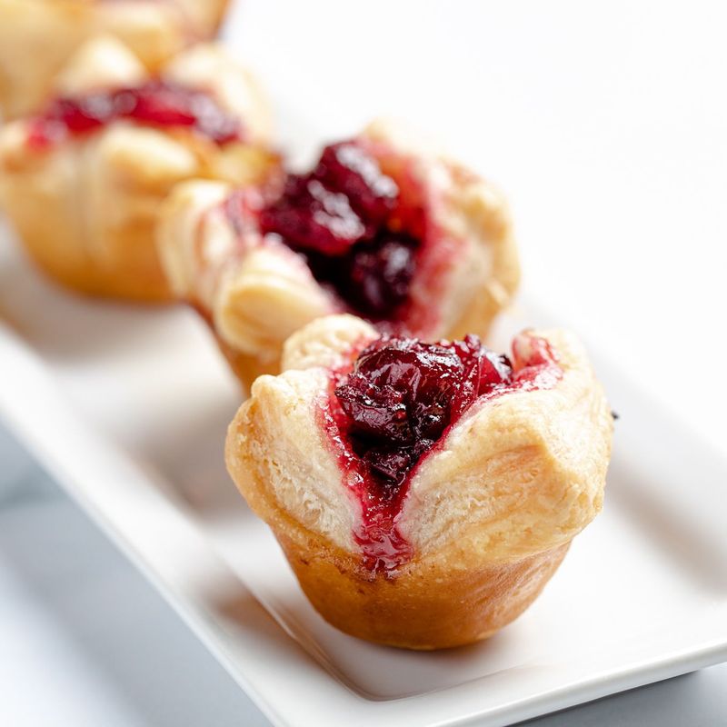 Brie And Cranberry Puff Pastry Bites