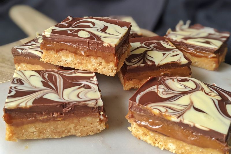 Salted Caramel Biscuit Bars