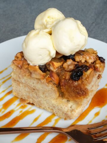Old-Fashioned Desserts That Still Baffle People Today