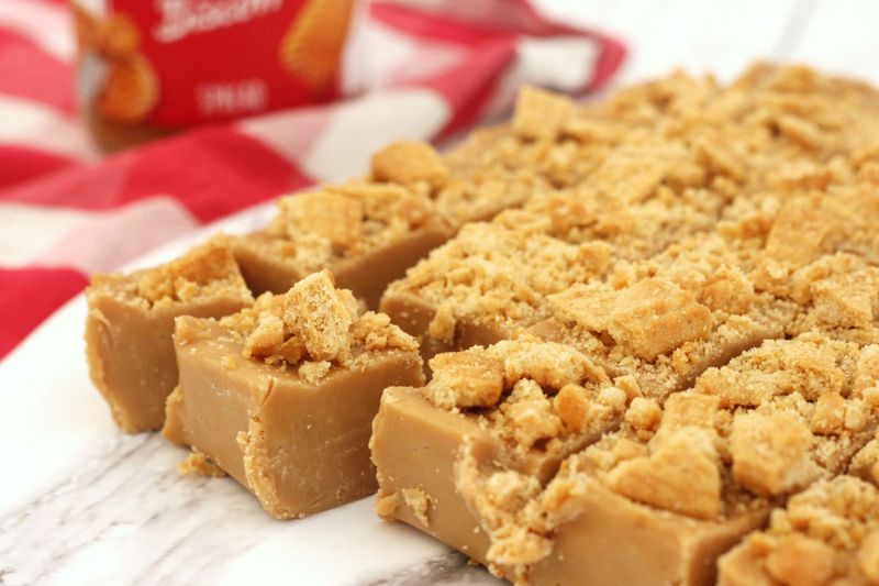 Biscoff Fudge Squares
