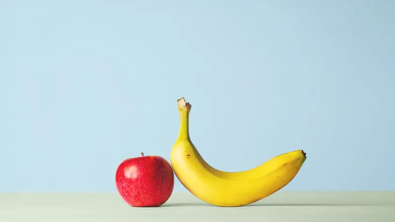 When To Eat Bananas Or Apples For The Best Boost