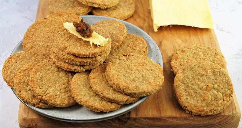 Oatcakes With Cheese
