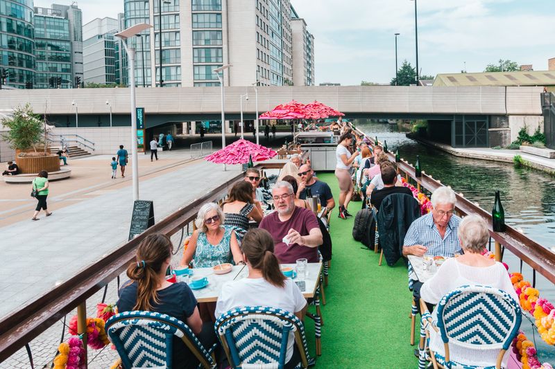 Rooftop Deck, Canal Breezes And Coffee Culture At Paddington Central