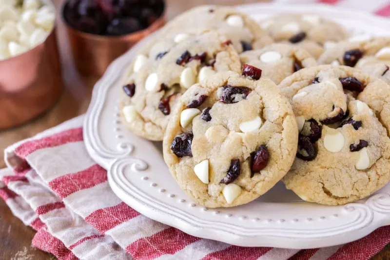 White Chocolate and Cranberry Cookies