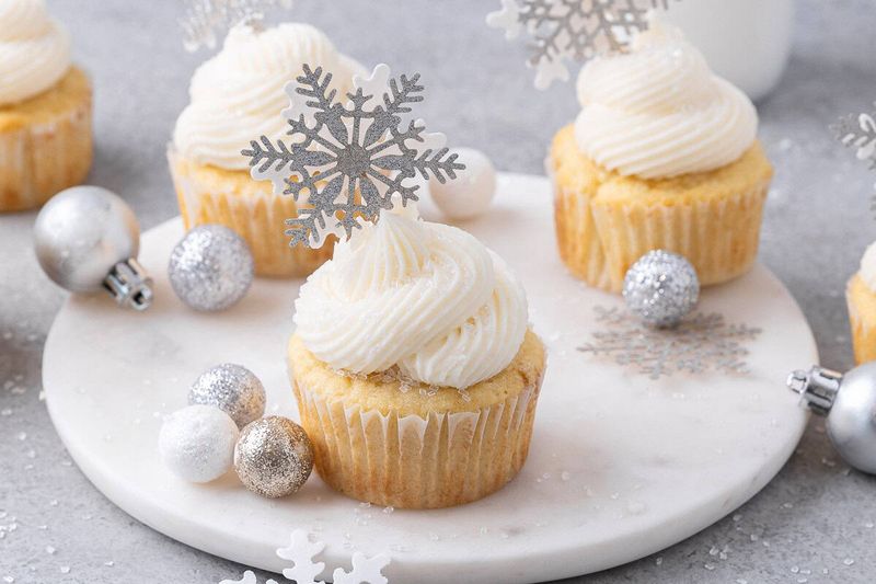 Snowflake Vanilla Cupcakes With Icing Sugar Dusting