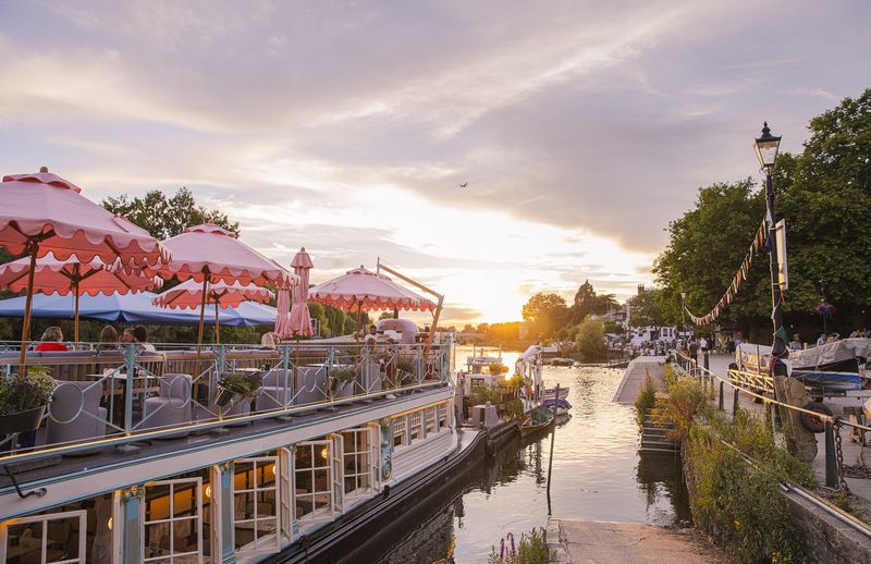 Peggy Jean At Riverside Green (Richmond, London)