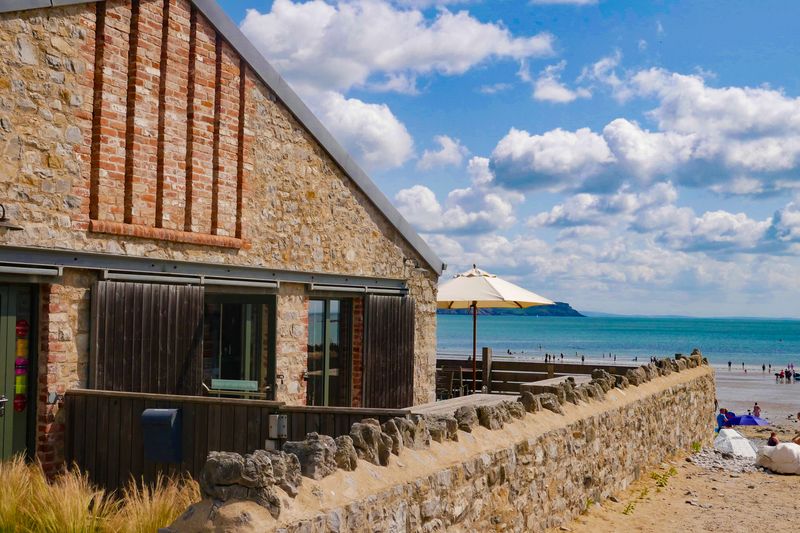 Beach House (Oxwich Bay, Gower, Wales)