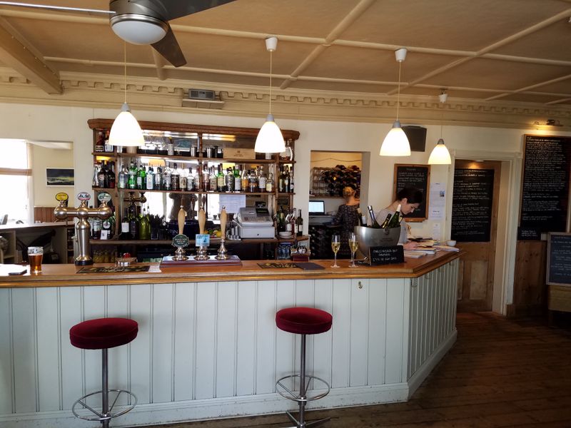 A Coastal Pub With Deep Local Roots