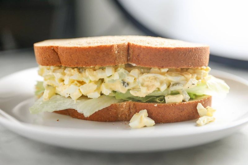 Egg Mayonnaise With Crispy Lettuce