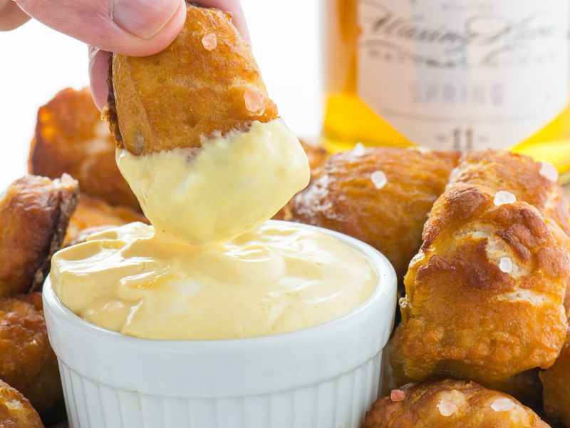 Soft Pretzel Bites With Mustard Dip