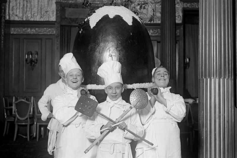 The 1920s – A Decade Of Glamour And Gilded Feasts