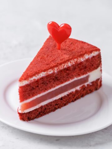 13 Cakes That Truly Capture The Spirit Of Valentine’s Day
