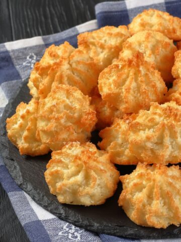 15 Simple Three-Ingredient Desserts To Satisfy Your Sweet Tooth